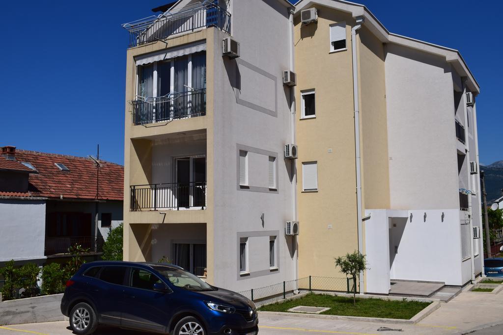 Apartment Fini Tivat Kültér fotó